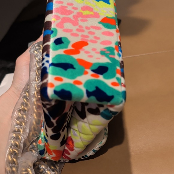 Kurt Geiger Brixton Multicolor Quilted Chain Shoulder Bag NWT and Dusty - Picture 10 of 11